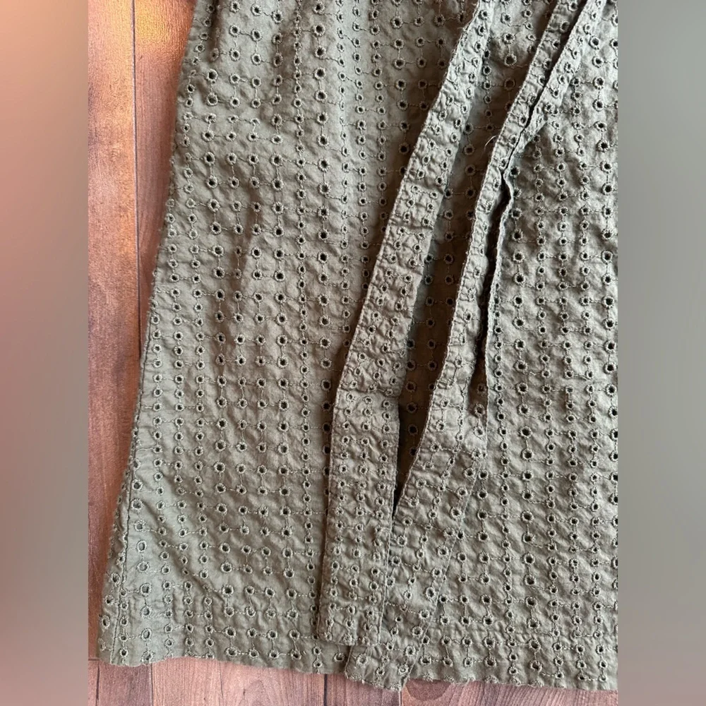 Banana Republic Olive Eyelet Dress Size 4 | Sleeveless Belted Cotton Chic - Picture 3 of 6